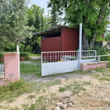 Rainfort Nar Guemuescay Apartment *